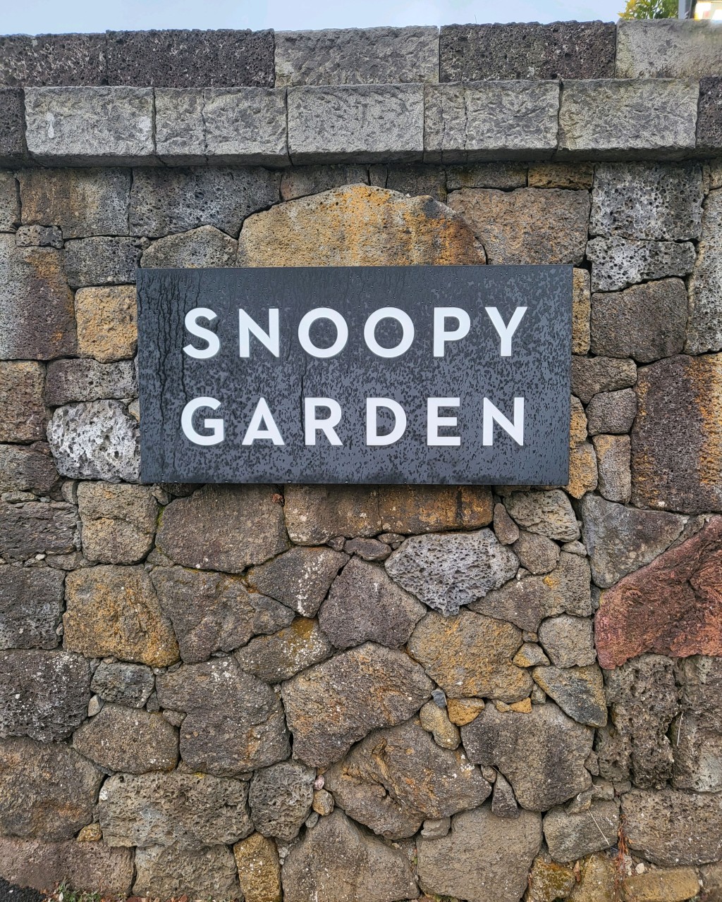 Snoopy Garden
